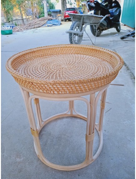 Bàn mây đan tròn