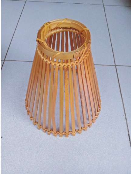 Đèn mây tre đan nơm xòe